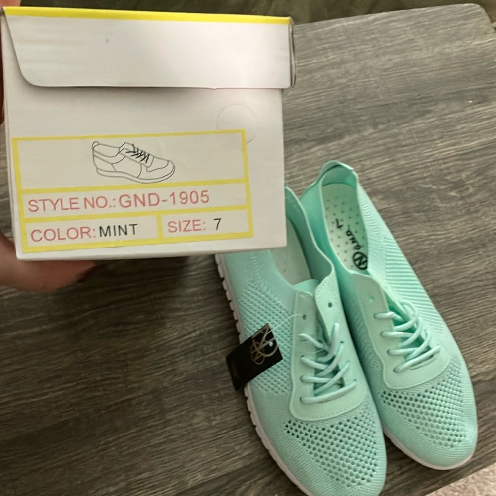 Women's Mint Sneakers - Picture 8 of 10